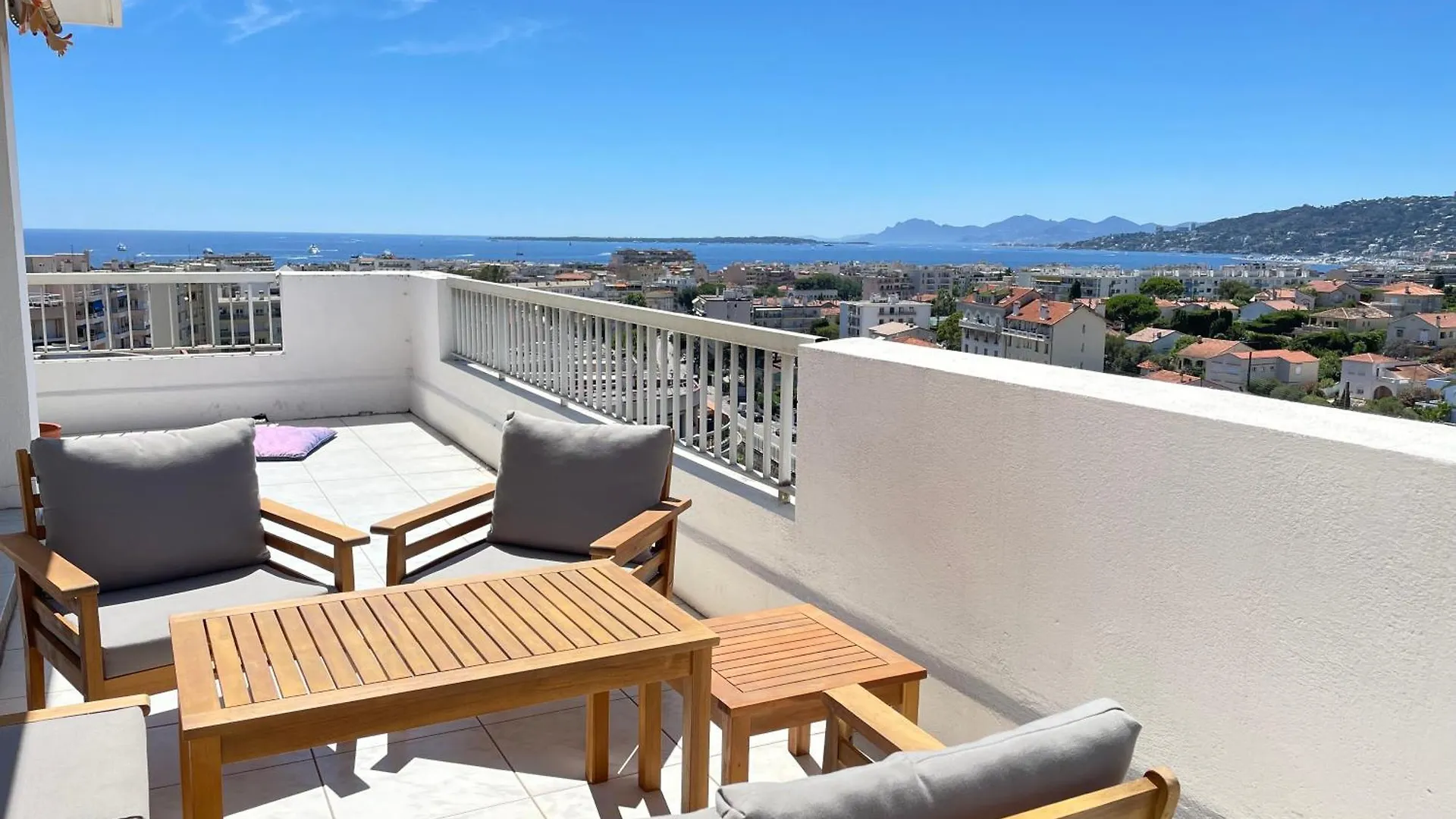 Fireworks View - 6 Persons Apartment Antibes